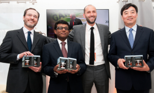 Embaixadores recebem réplicas dos trofeus de Roland Garros