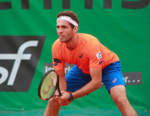 Clezar vai à final de duplas em Blois