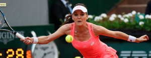 Favoritas avançam em Roland Garros