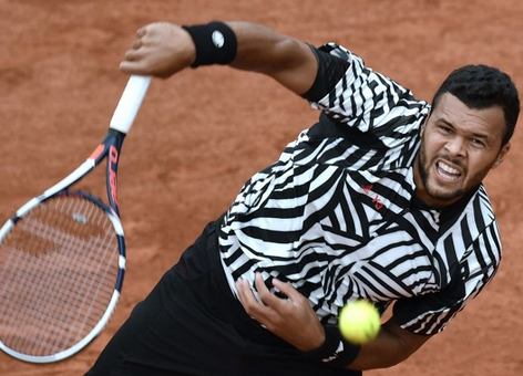 Tsonga vence de virada e levanta torcida em Roland Garros