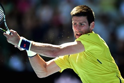 Djokovic - Ben Solomon peq