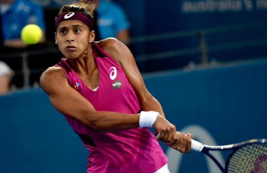 Teliana vence outra e está a 1 vitória da chave em Hobart