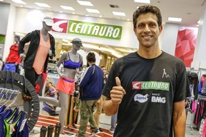 Sao Paulo, SP, BRASIL, 4/5/2017 - CENTAURO / GIUSTI - Coletiva de imprensa do tenista Marcelo Melo, na loja Centauro, Bourbon Shopping. ******* CRÉDITO OBRIGATÓRIO ********. (Foto: Marcelo Pereira/M11 Photos)